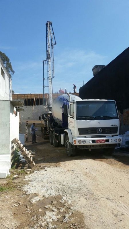 Locação de Bomba de Concreto