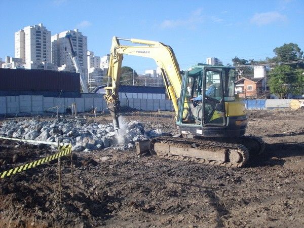 Locação de Rompedor Hidráulico na Zona Norte