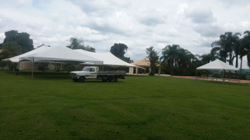 Locação de Tenda Modelo Circo 20x50 Mts