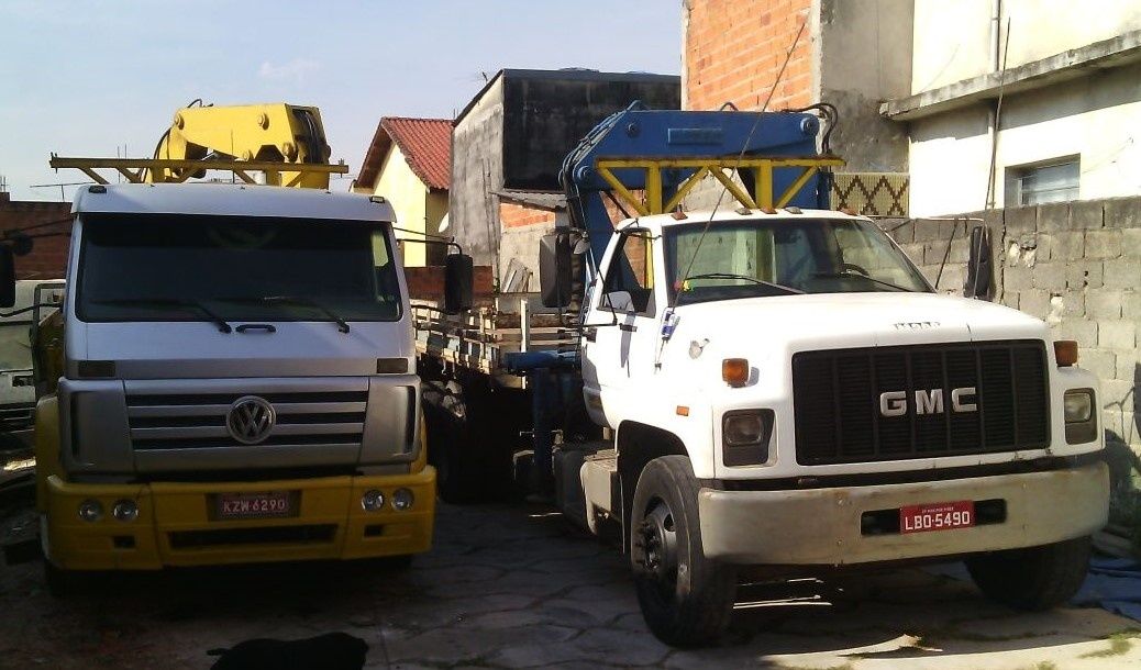 Locação e Transporte de Caminhão Munck