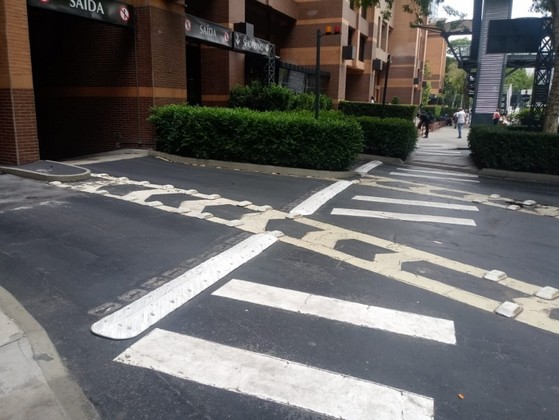 Lombada de Borracha para Residenciais