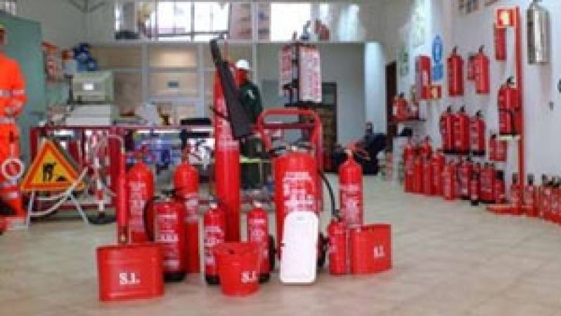 Manutenção de Extintor de água Pressurizada