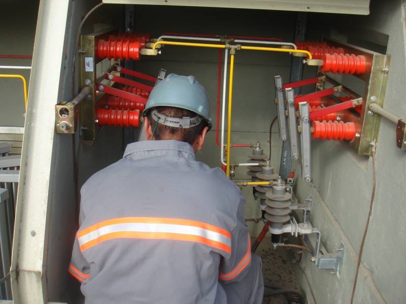 Manutenção em Cabine Secundária Elétrica