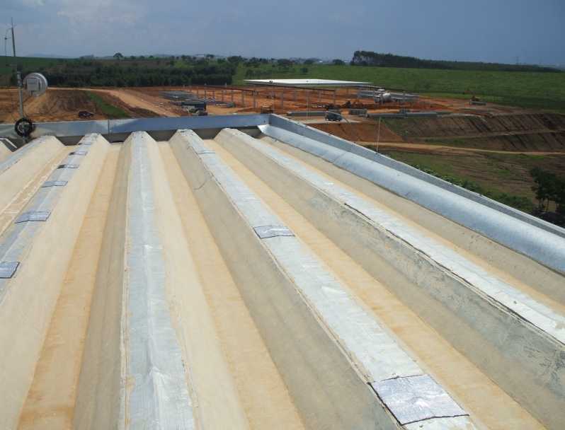 Manutenção em Telhados Industriais