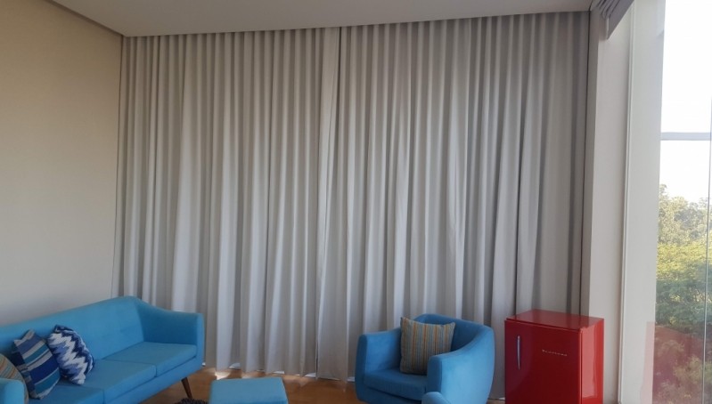 Motorização de Cortinas e Persianas