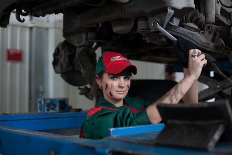 Oficina Mecânica de Manutenção Automotiva