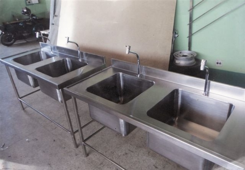 Pias em Aço Inox para Cozinha