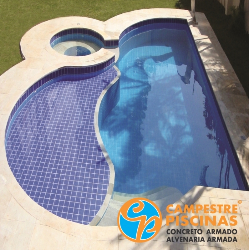 Piscina de Vinil com Prainha