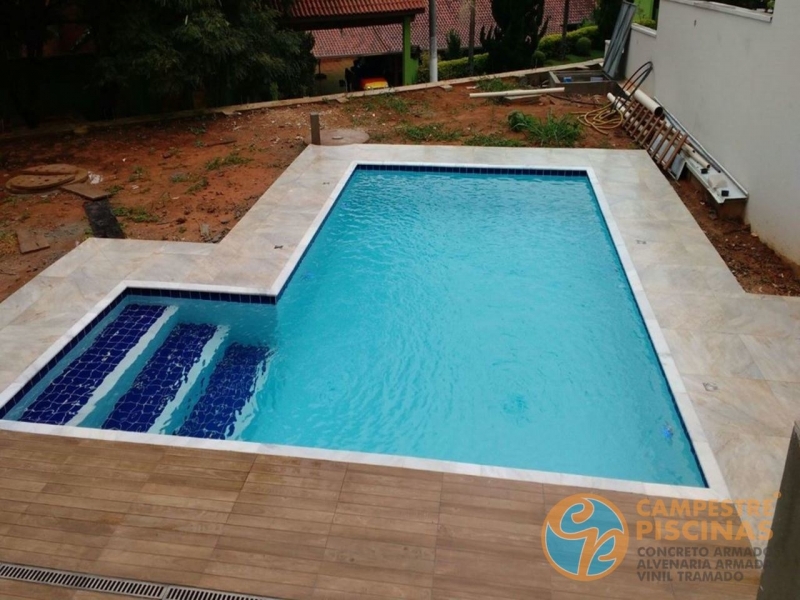 Piscina em Vinil com Bar