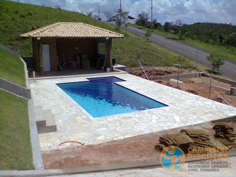 Piscina em Vinil com Hidro