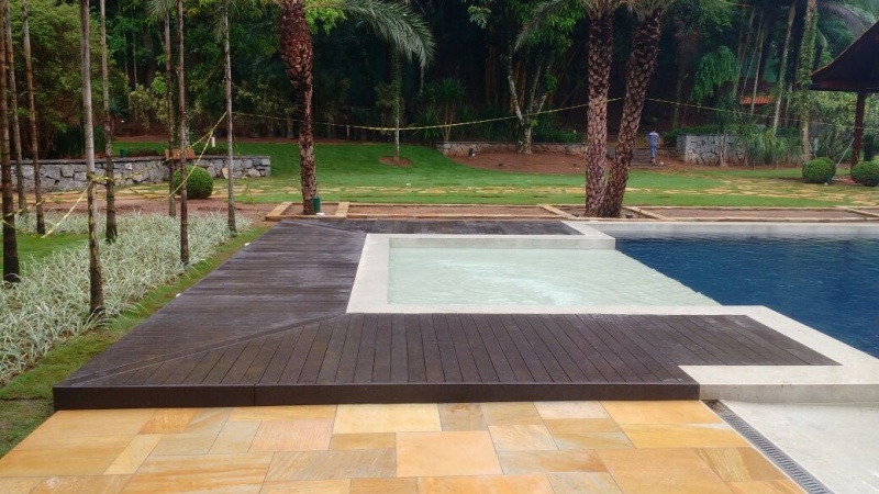 Piso Deck de Piscina PVC