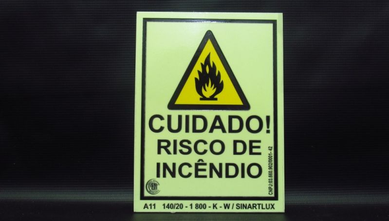 Placa de Rota de Fuga Fotoluminescente