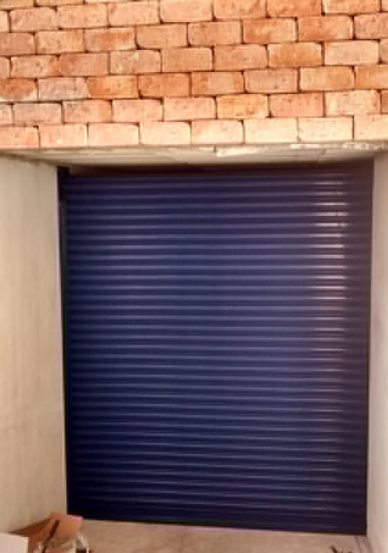 Porta de Aço Meia Cana para Comércio