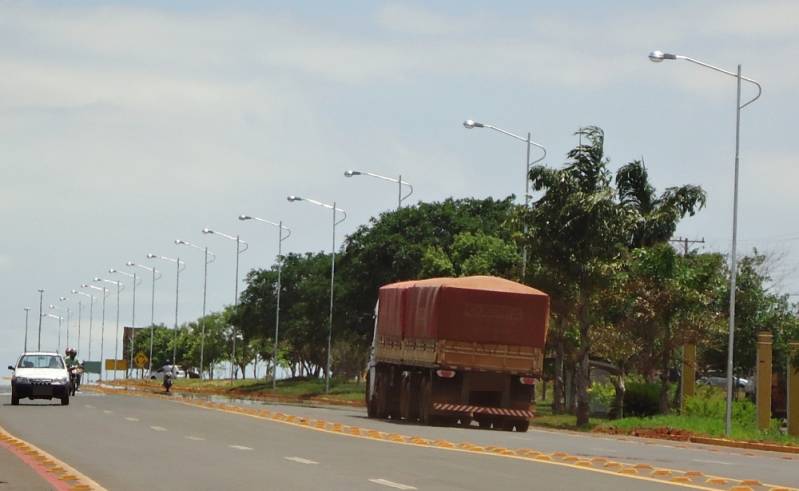 Poste Cônico de Aço