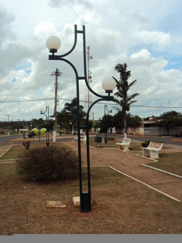 Poste de área Externa Iluminação