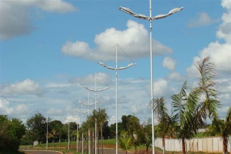 Poste de Iluminação para Praça