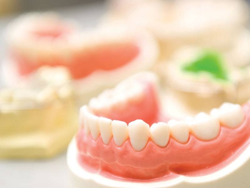 Prótese Dentária de Silicone
