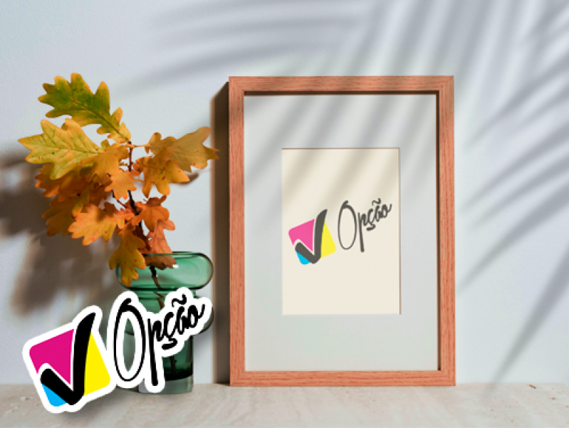 Quadro Decorativo com Moldura e Vidro