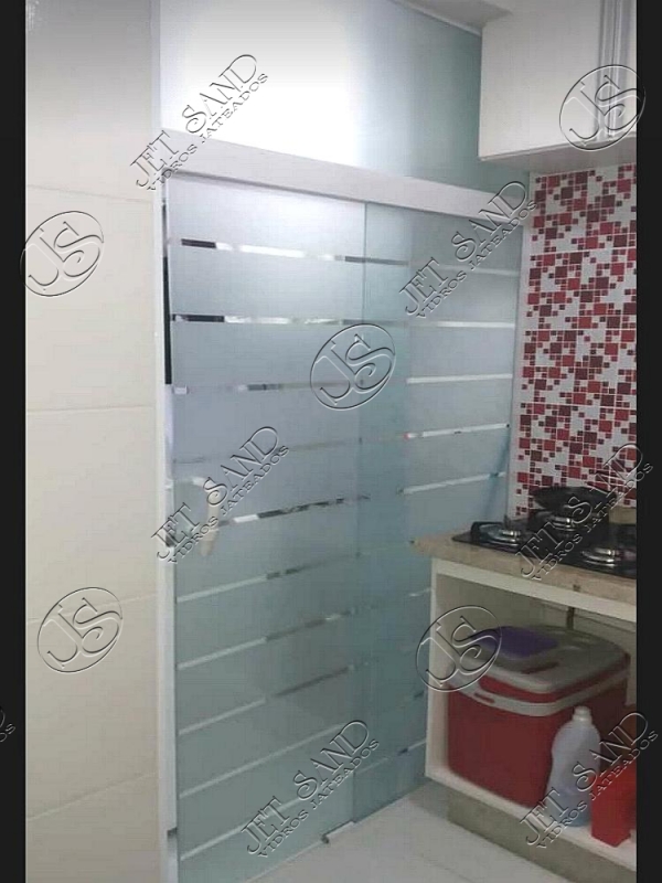 Serviço de Jateamento de Vidro Decorado