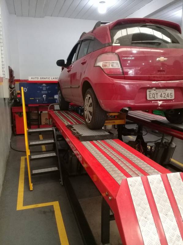 Suspensão Traseira Automotiva Conserto