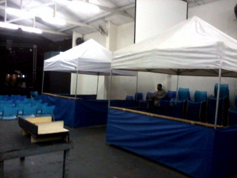 Tenda 3x3 com Balcão