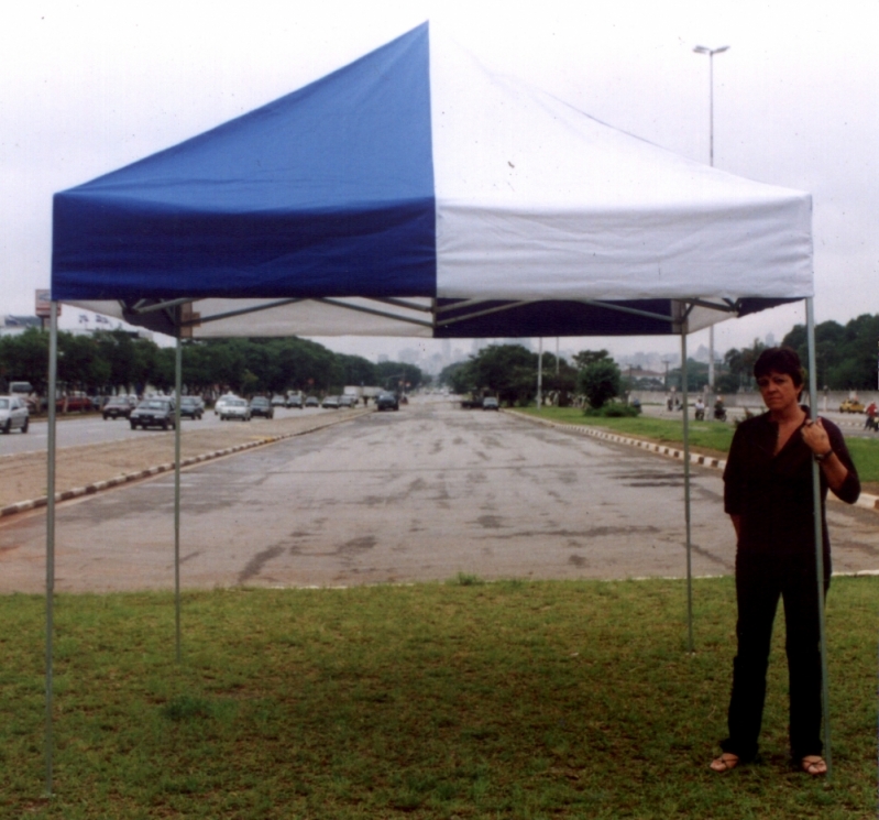 Tenda 3x3 com Proteção Lateral