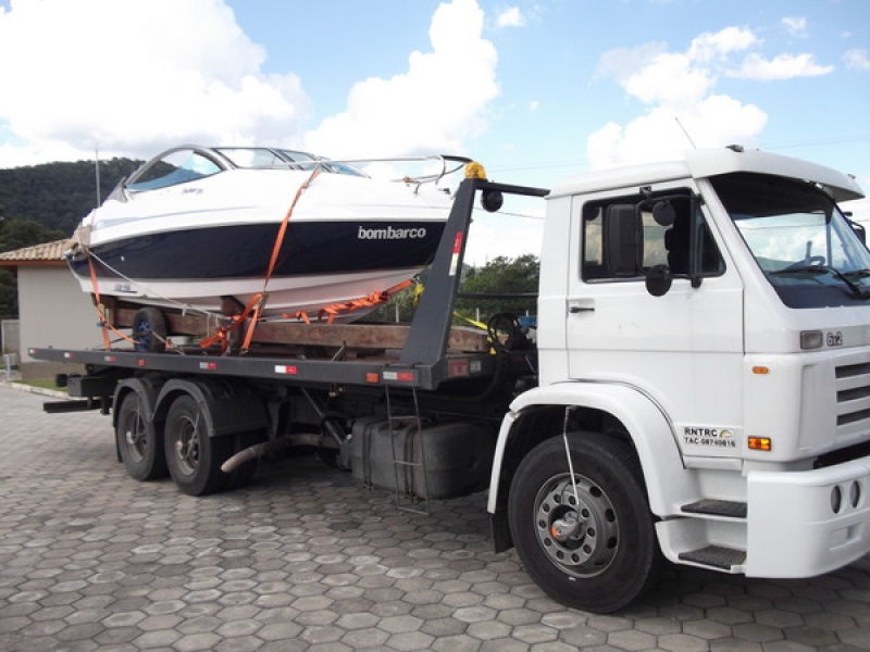 Transporte de Barcos no Litoral