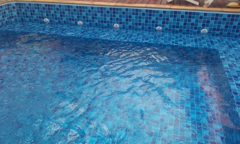 Tratamento de água de Piscina com Barrilha