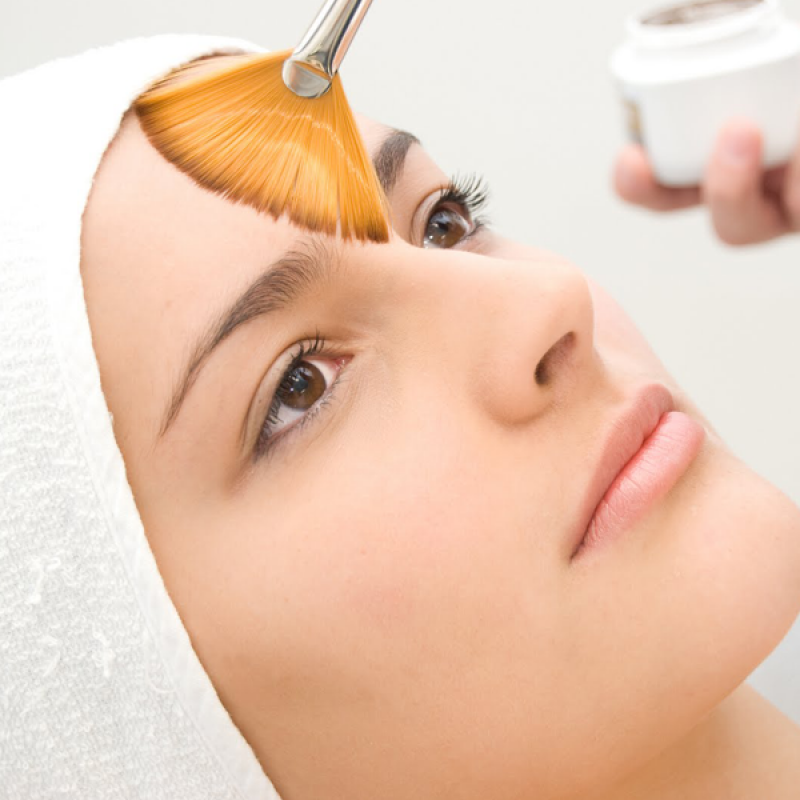 Tratamento de Peeling para Manchas