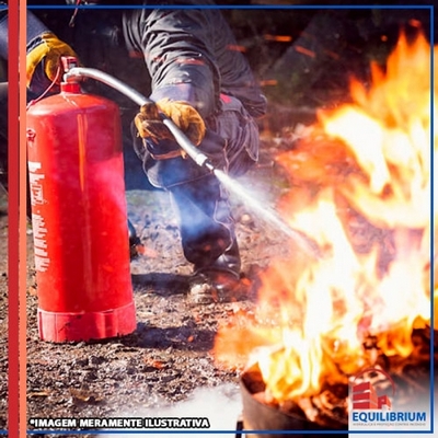 Treinamento a Combate de Incêndio Inflamáveis