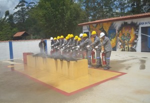 Treinamento de Corpo de Bombeiro