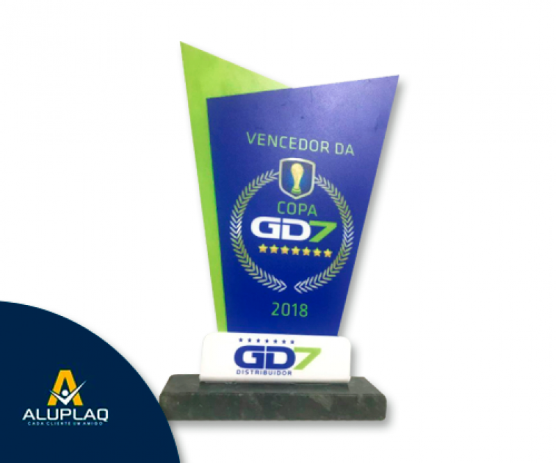 Troféu Personalizado Aço