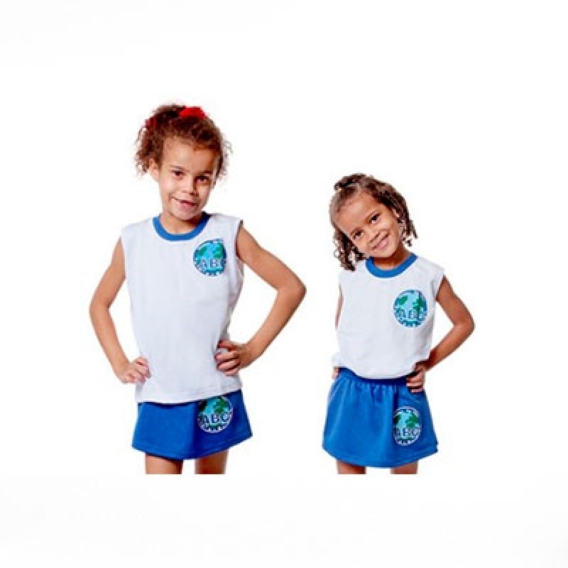 Uniforme Escolar Feminino