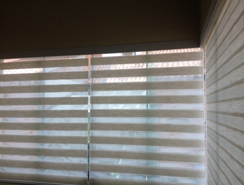 Venda e Instalação de Cortinas