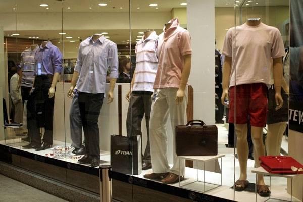 Vitrine de Vidro para Loja de Roupas