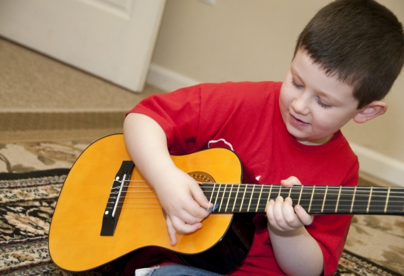 Aula de Violão Infantil