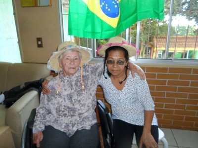 Casa para Repouso de Mulheres com Alzheimer