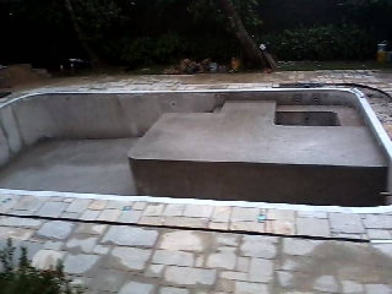 Construção de Piscina Acima do Solo