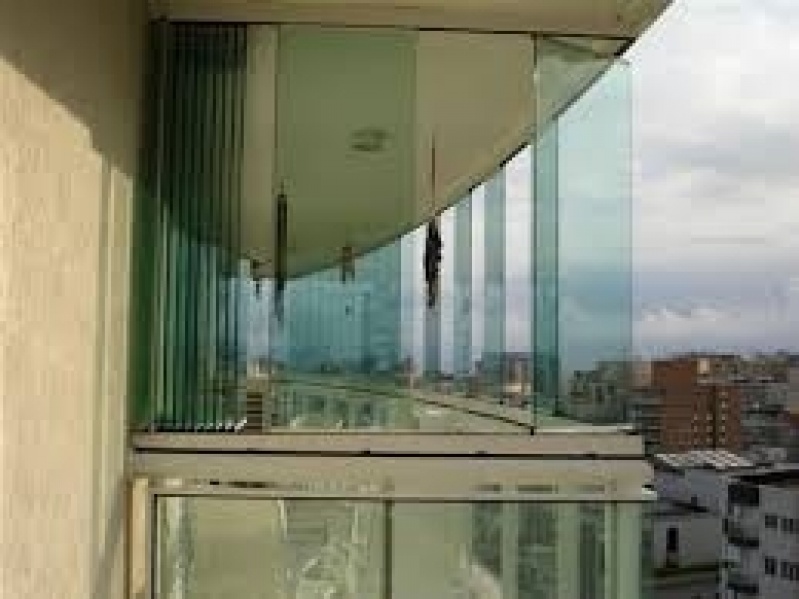 Cortinas de Vidro Preço M2