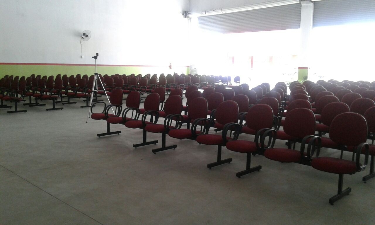 Fábrica de Cadeiras para Igreja