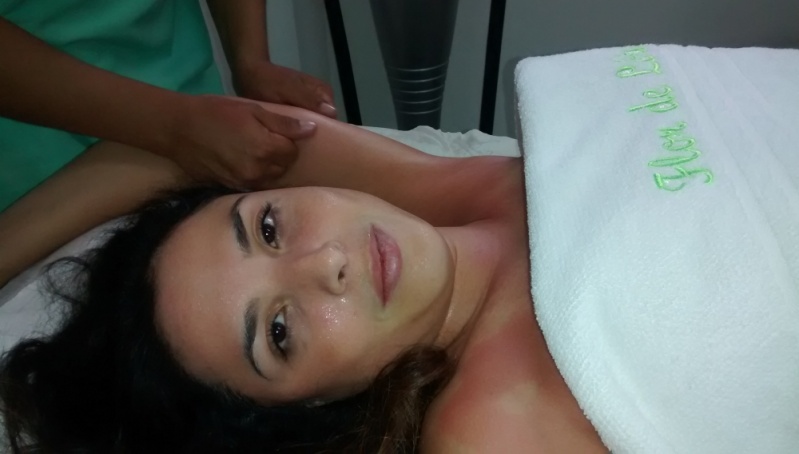 Limpeza de Pele com Peeling