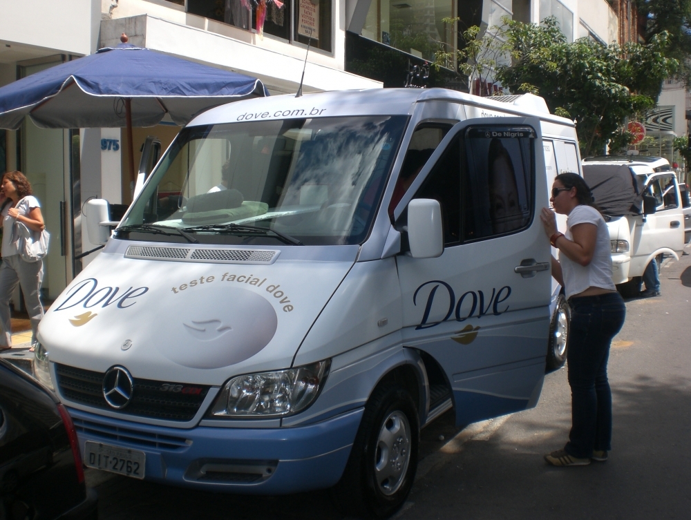 Locação de Van com Motorista de Luxo