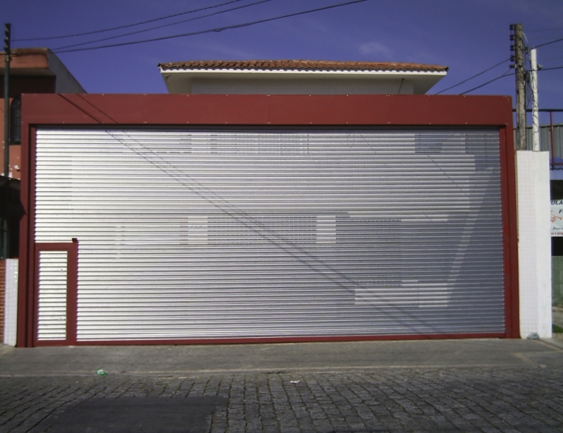 Porta de Aço Microperfurada