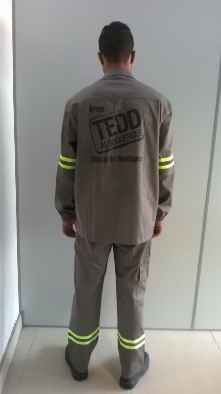 Uniforme Industrial na Zona Oeste